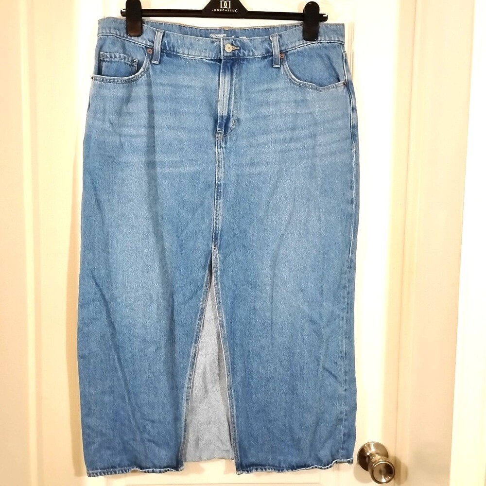 Old Navy Womens Size 16 Long Denim Blue Jean Skirt Split Mid Wash Pockets